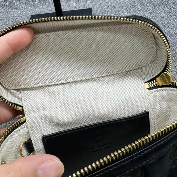 100% Authentic Gucci GG Leather Top Handle Bag 669-110524 - Picture 15 of 16